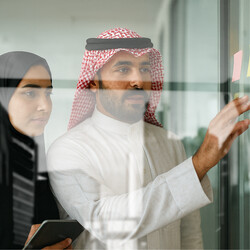 برنامج كلية الأمير محمد بن سلمان - الاستراتيجية والتحول القيادي